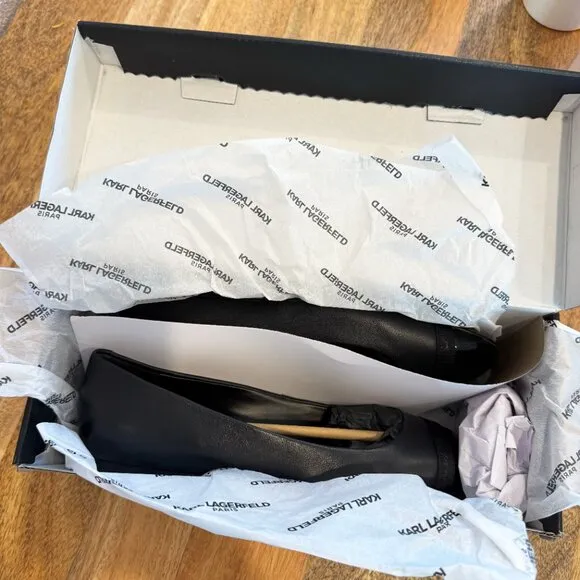 NWT KARL LAGERFELD PARIS Women's Zayne Square-Toe Ballet Flats Size 8