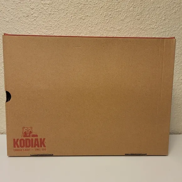 NWT Kodiak Brown Leather Takla Chelsea Boots Size 11
