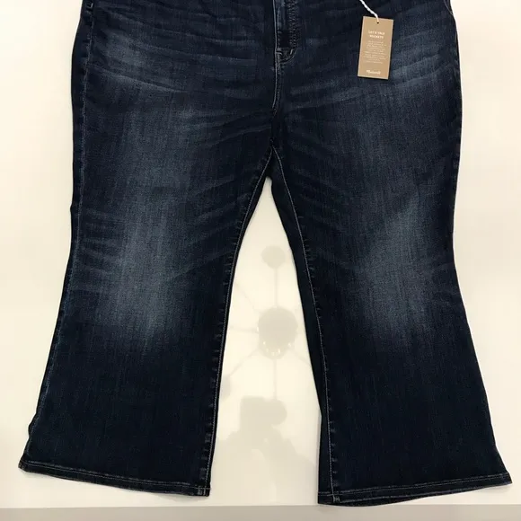 NWT Madewell Petite Plus Size Cali Demi-Boot Jeans in Danny Wash