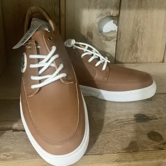 NWT Man Low Top PU Casual Sneakers TF Star Size 9