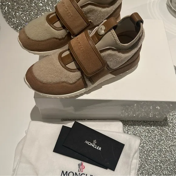NWT Moncler Suede Low Top Sneakers Size 35 (US 5)