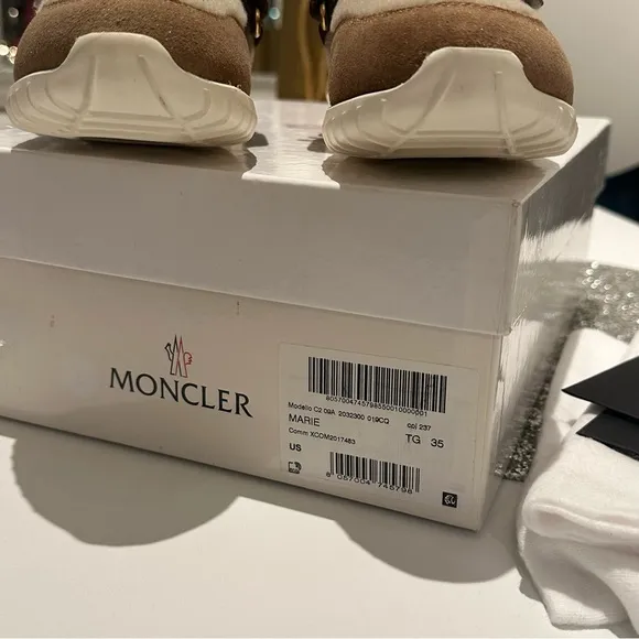 NWT Moncler Suede Low Top Sneakers Size 35 (US 5)