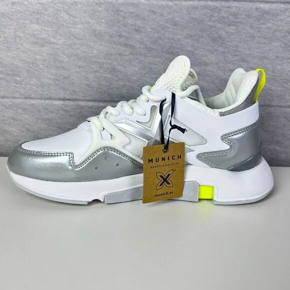 NWT Munich White Silver Lace-Up Low Top Click Dama Sneakers Women's Size 8