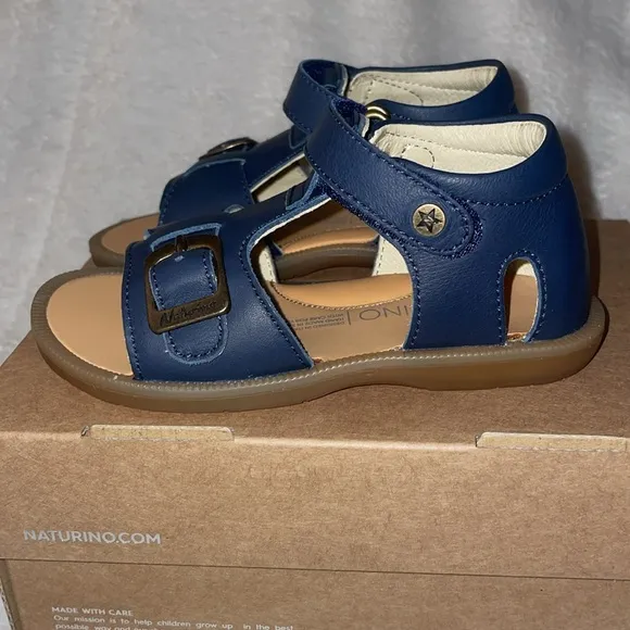 NWT NATURINO QUARZO Leather sandals with strap in Blue