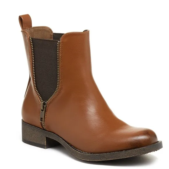 NWT Rocket Dog Camilla Tan Brown Chelsea Ankle Boots