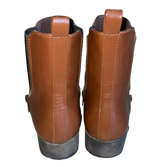NWT Rocket Dog Camilla Tan Brown Chelsea Ankle Boots