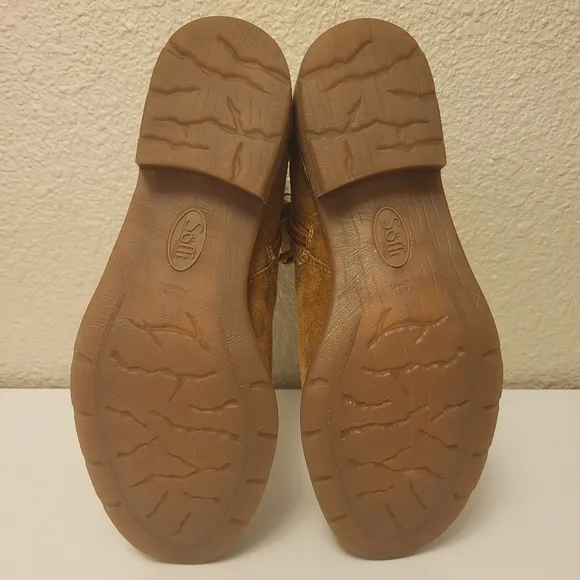 NWT Söfft Honey Leather Barina Chelsea Boots Size 6½