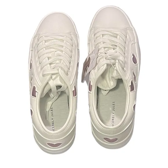 NWT Sincerely Jules Metallic Hearts Valentine’s Day Sneakers Size 9.5
