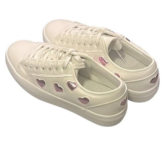 NWT Sincerely Jules Metallic Hearts Valentine’s Day Sneakers Size 9.5