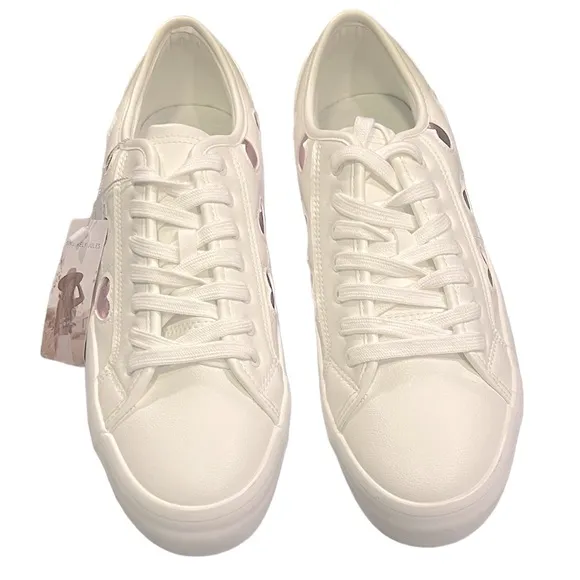 NWT Sincerely Jules Metallic Hearts Valentine’s Day Sneakers Size 9.5