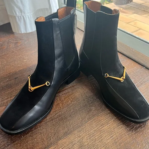 NWT Tory Burch Women's Black Equestrian LinkChelsea Ankle Boots, Size 7
