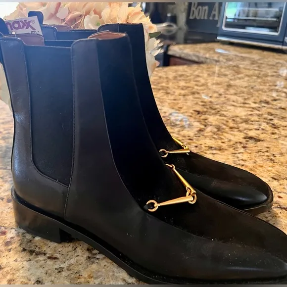 NWT Tory Burch Women's Black Equestrian LinkChelsea Ankle Boots, Size 7