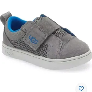 Nwt! Ugg Renon low top toddler boy sneakers