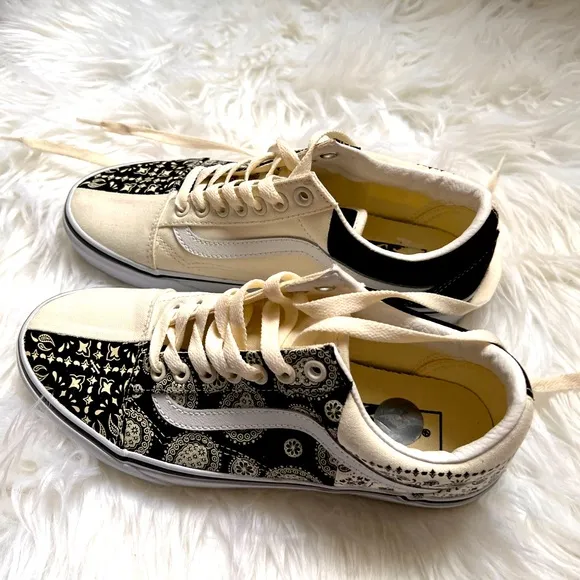 NWT vans old skool split paisley black and white sneakers