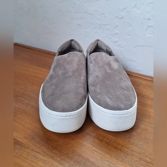 NWT Vince Warren sneakers minimalist capsule suede comfy skate platform slip ons
