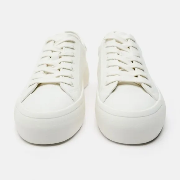 NWT. Zara White Athletic Platform Casual Sneakers. Size 11.