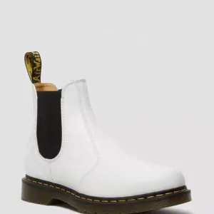NWT Dr. Martens Smooth Leather Chelsea Boots.