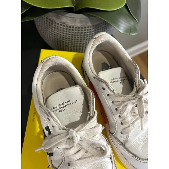Off White Low Vulcanized Calf Leather Sneakers White Black Kids Size 31 12.5