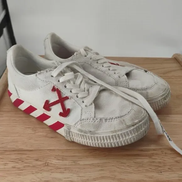 OFF WHITE VULCANIZED CANVAS SNEAKERS LOW WHITE RED KIDS SIZE 1 youth