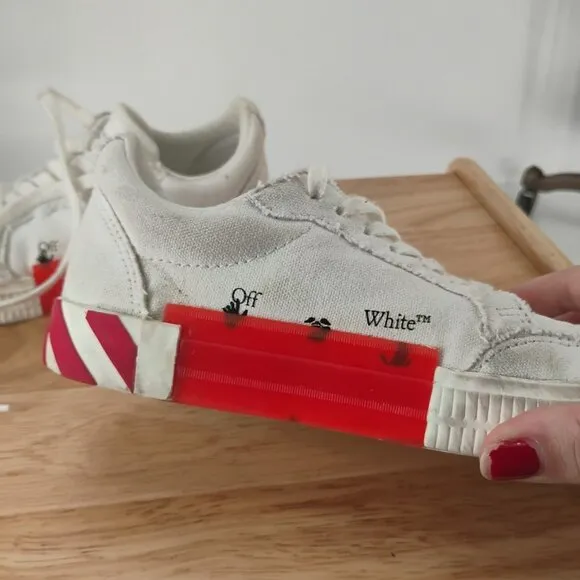 OFF WHITE VULCANIZED CANVAS SNEAKERS LOW WHITE RED KIDS SIZE 1 youth
