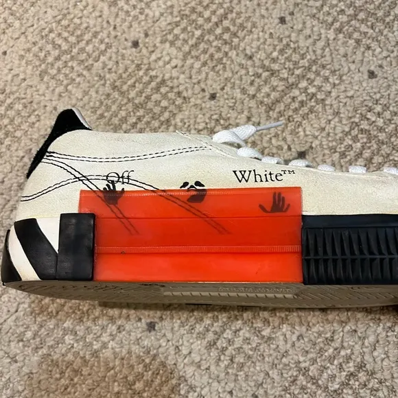 Off-White Vulcanized Low Top Sneakers.