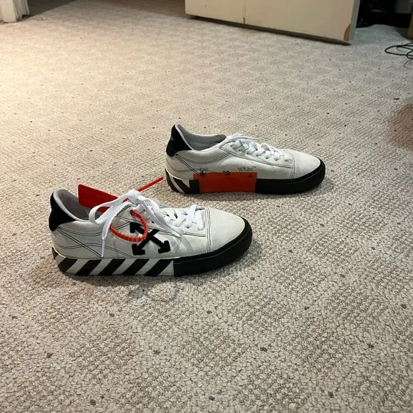 Off-White Vulcanized Low Top Sneakers.