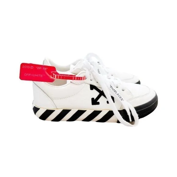 OFF-WHITE ‘White Black’ Vulcanized Low Top Sneakers