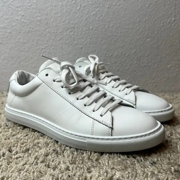 Oliver Cabell Mens Low Top White Sneakers size