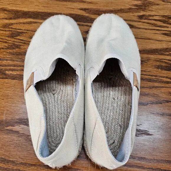 OluKai Kaula Pa'a Kapa Espadrilles Linen Slip On Womens US 8.5 Tan AA0286-104