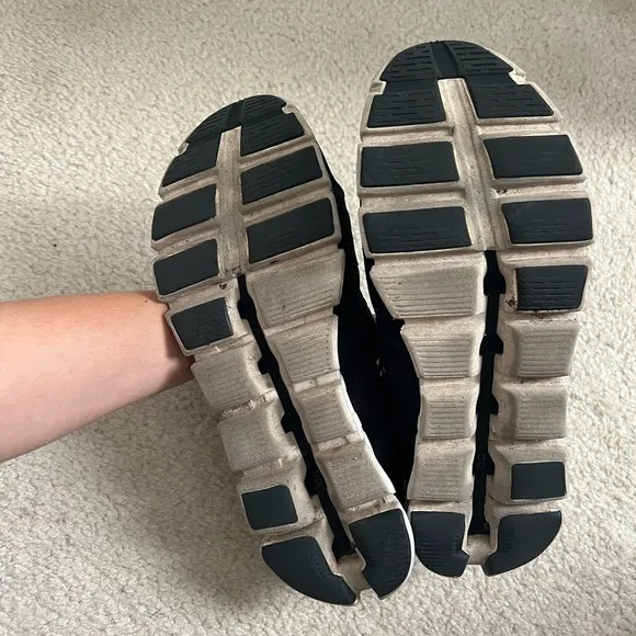 On Men's Cloud 5 Low Top Sneakers