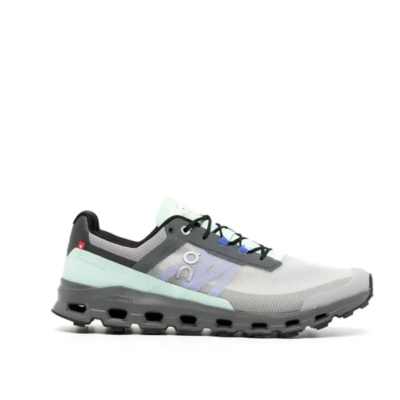 On Running On Cloud cloudvista low top sneakers