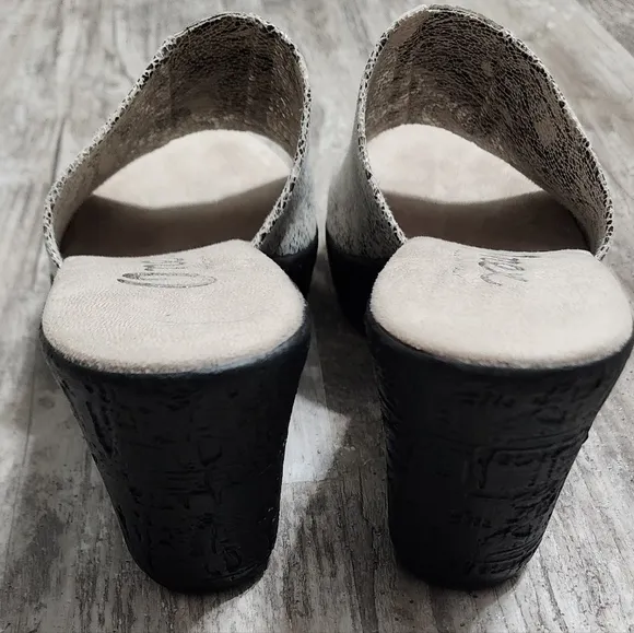 Onex Danica Elastic Wedge Embellished Sandal Slide Women's size 10