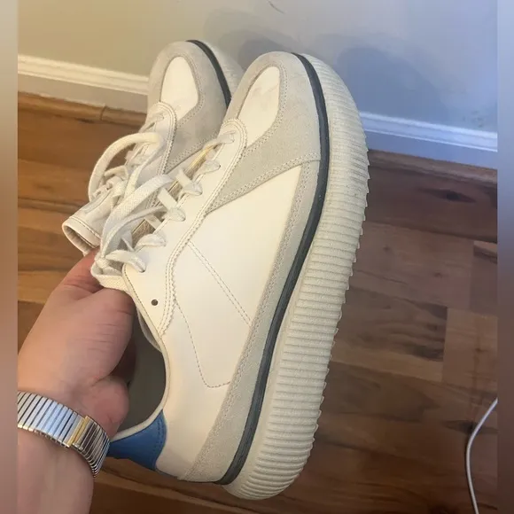 **Onitsuka Tiger** Japanese Sneakers