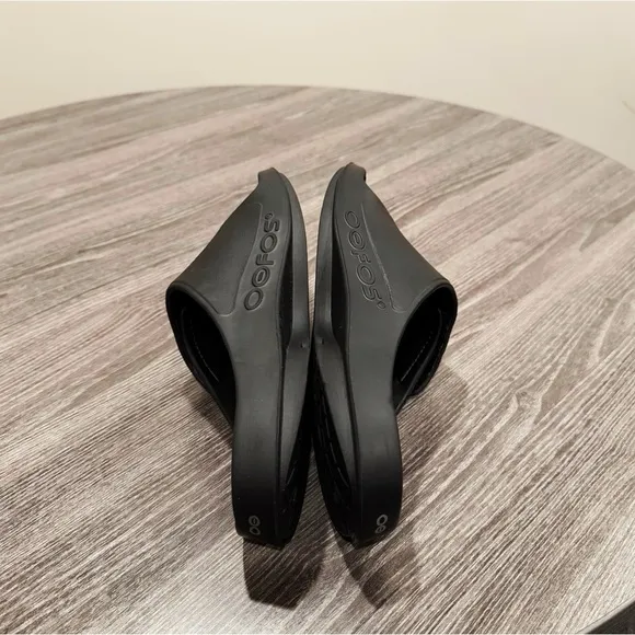 OOFOS Mens OOahh Sport Recovery Slide Sandals Matt Black