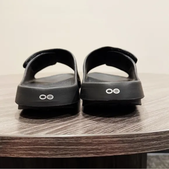 OOFOS Mens OOahh Sport Recovery Slide Sandals Matt Black