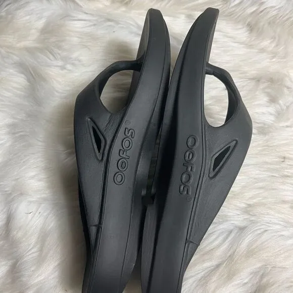 OOFOS Unisex Black Rubber slip on thong sandals Men SZ12 Women SZ14