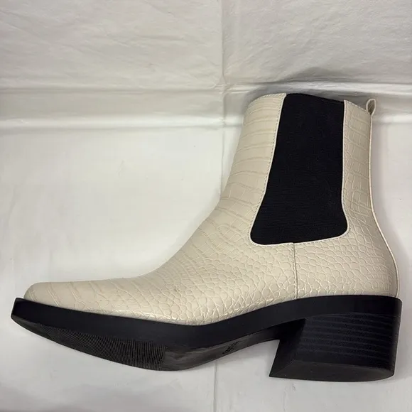Open Edit Edayla Cream 10M Faux Croc-Embossed Ankle Heeled Chelsea Style Boots