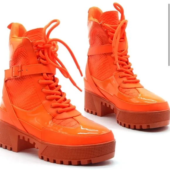 ORANGE CRAZE COMBAT BOOTS