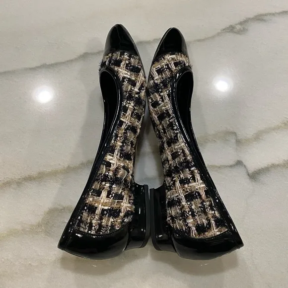 Oscar de la Renta Ballet Flats Size 38 Black Gold Tweed