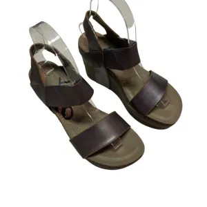 OTBT Bushnell Sandals Womens US 6.5M Pewter Leather Wedge Ankle Strap Slip On