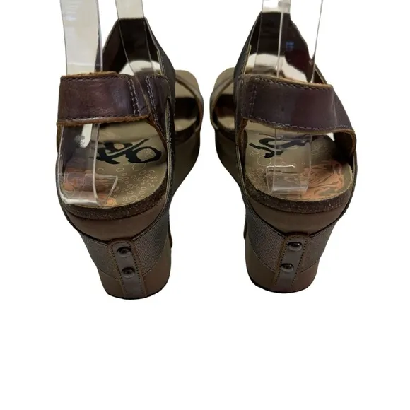 OTBT Bushnell Sandals Womens US 6.5M Pewter Leather Wedge Ankle Strap Slip On
