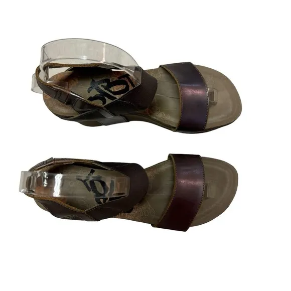 OTBT Bushnell Sandals Womens US 6.5M Pewter Leather Wedge Ankle Strap Slip On