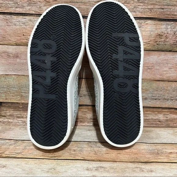 P448 John Low Top Sneakers