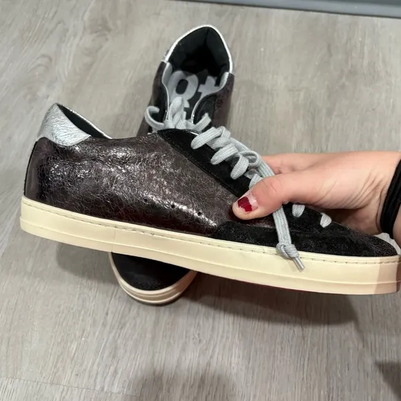 P448 Sneakers John Boster Low Top in Black Grey Silver