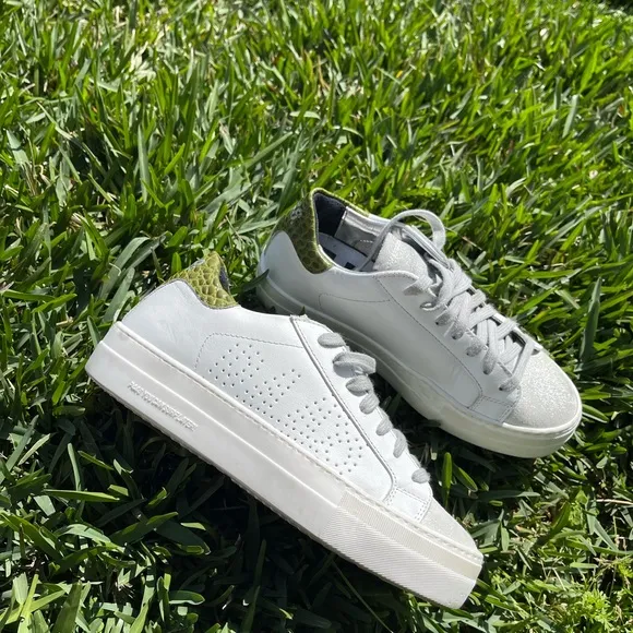 P448 Thea platform sneakers 37white Green Croc Embossed back logo $298 preowned