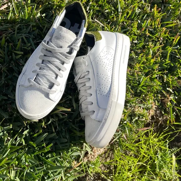 P448 Thea platform sneakers 37white Green Croc Embossed back logo $298 preowned