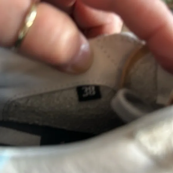 P448 Thea Platform Sneakers 38 Gray