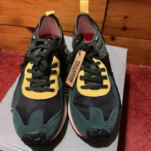 Palladium Men’s troop runners