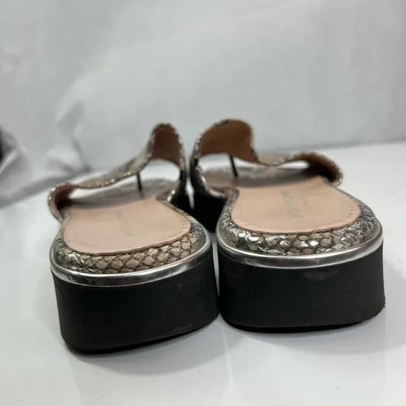 Patricia Green flats with a toe divider, like new, size 36