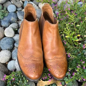 PAUL GREEN JAY WINGTIP CUOIO LEATHER CHELSEA BOOTS, SIZE UK 7/US 9.5